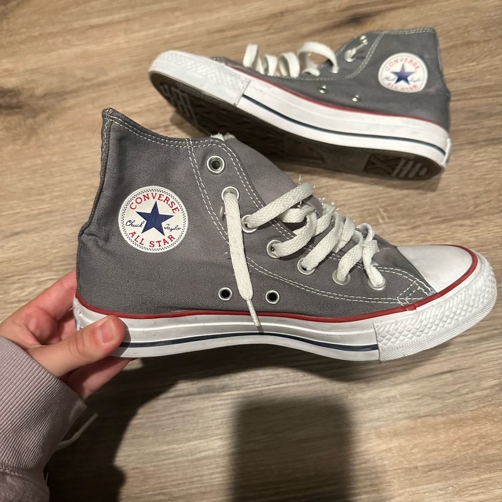COPY - High top converse size 6